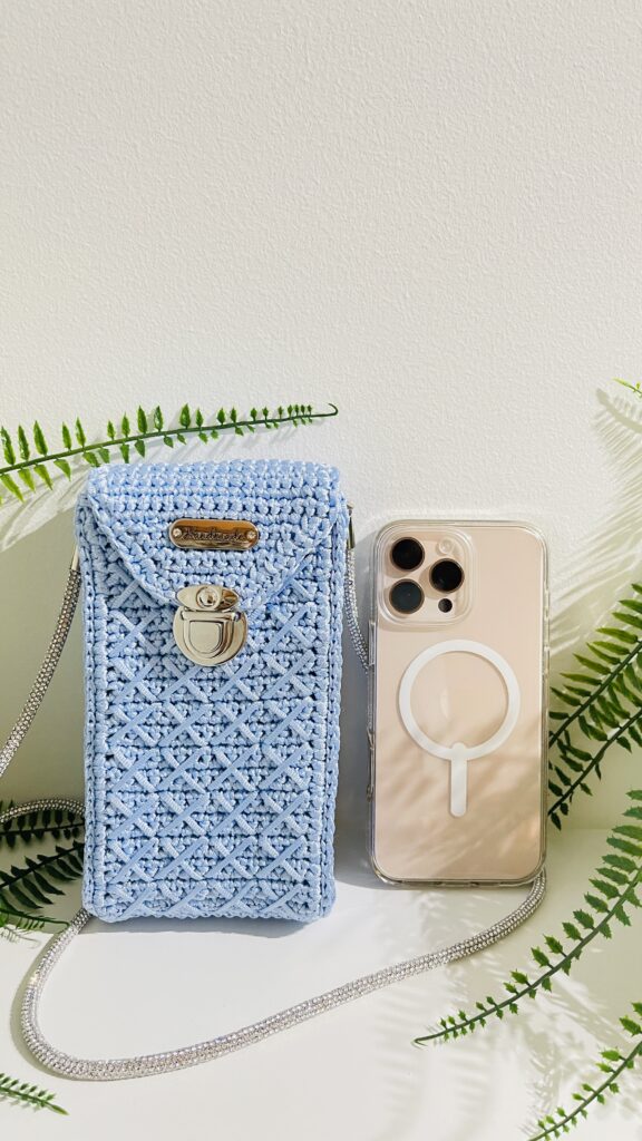 Swiss Phone Bag Powder Blue - Smartphone Size