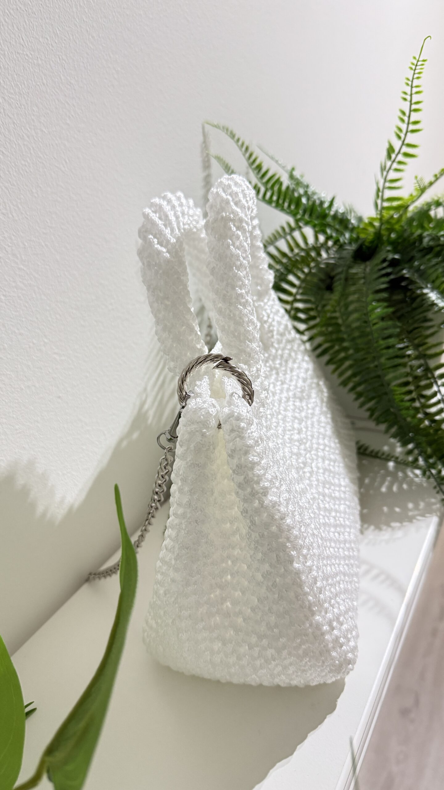 Swiss Pearl White Top Handle Chain Bag - Image 3